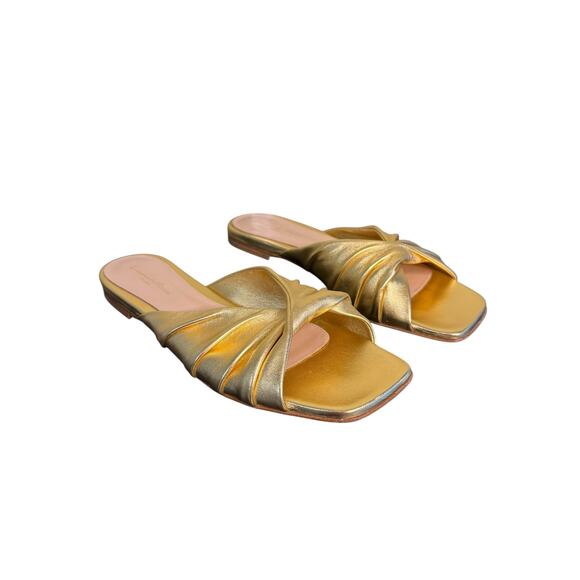 Gianvito Rossi NIB Selene Flat Sandal in Gold Size 39.5 - Picture 9 of 11